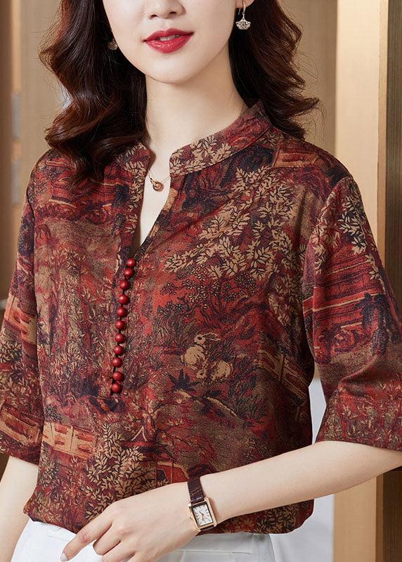 Effortlessly Elegant Top with a Timeless Design