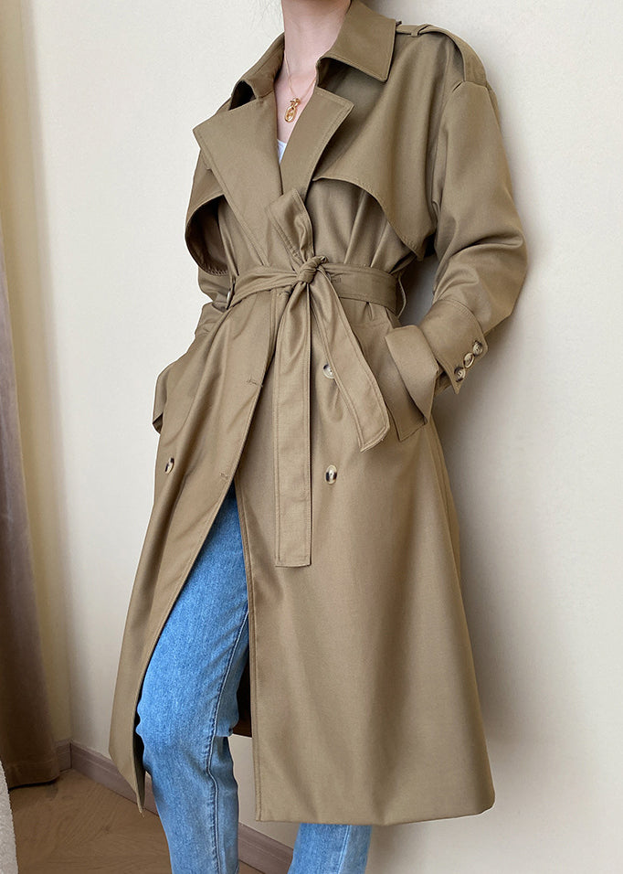 Gracefully Styled Coat for Any Occasion