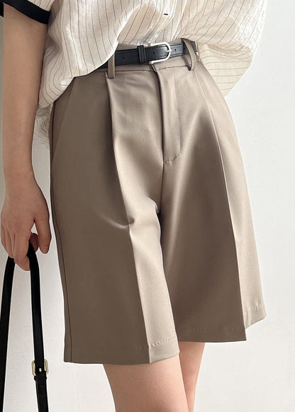 Well Tailored Garment with a Graceful Silhouette