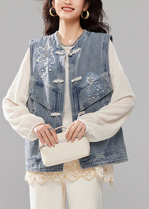 Elegantly Styled Coat for Everyday Wear