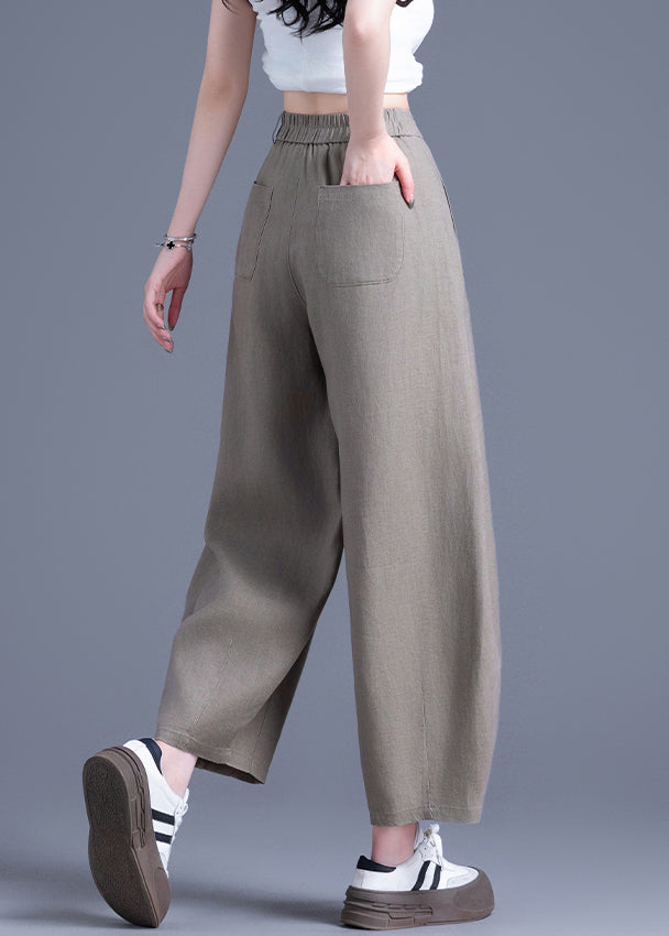 Classic Vintage Pants with a Flattering Fit