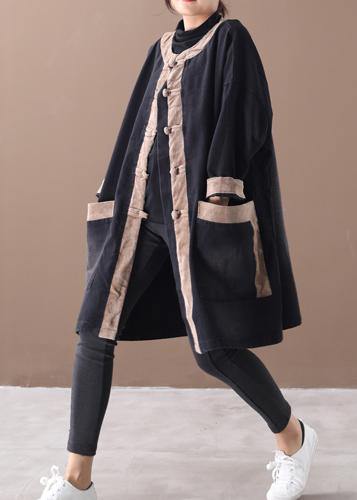 Beautifully Finished Coat in a Timeless Design