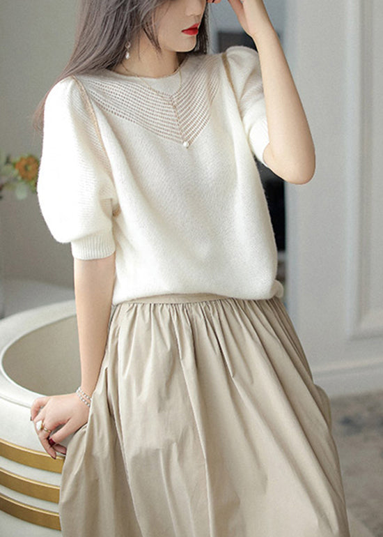 Well Tailored Top with a Graceful Silhouette
