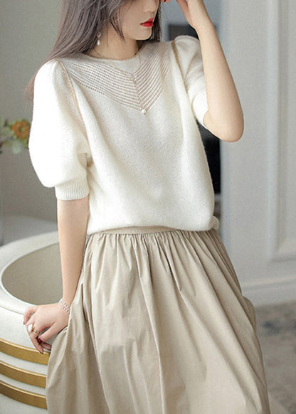 Well Tailored Top with a Graceful Silhouette