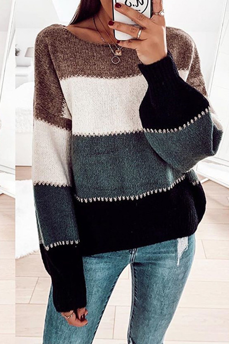 Classic Vintage Sweater with a Flattering Fit