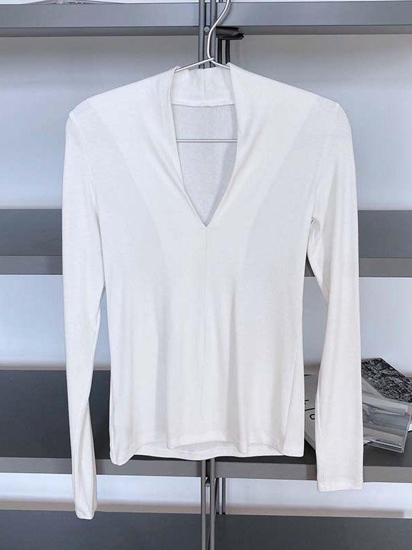 Well Tailored T-Shirt with a Graceful Silhouette
