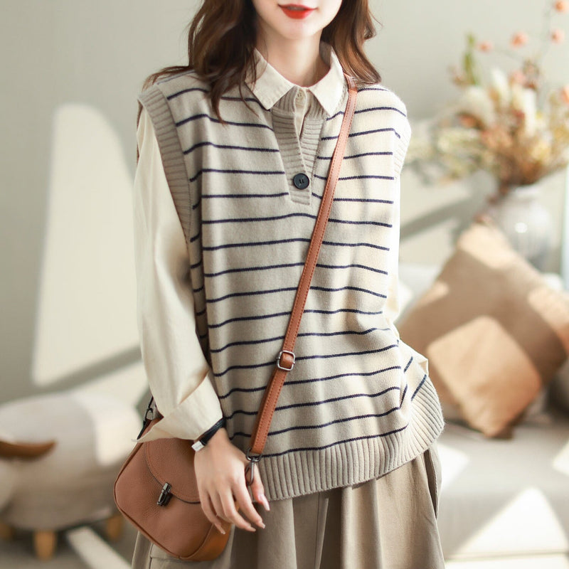 Effortlessly Elegant Garment with a Timeless Design