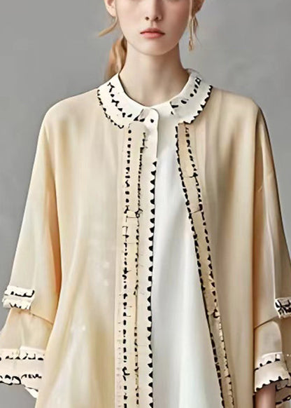 Beautifully Finished Coat in a Timeless Design
