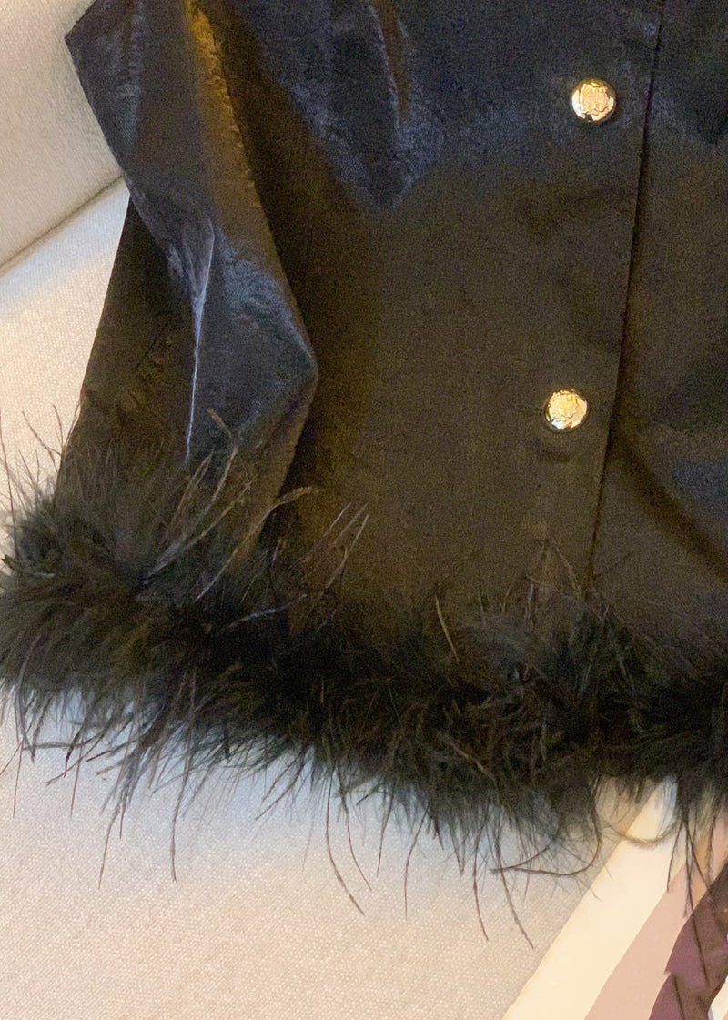 Beautifully Finished Coat in a Timeless Design