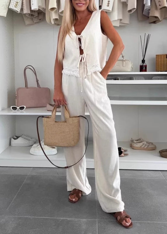 Well Tailored Pants with a Graceful Silhouette