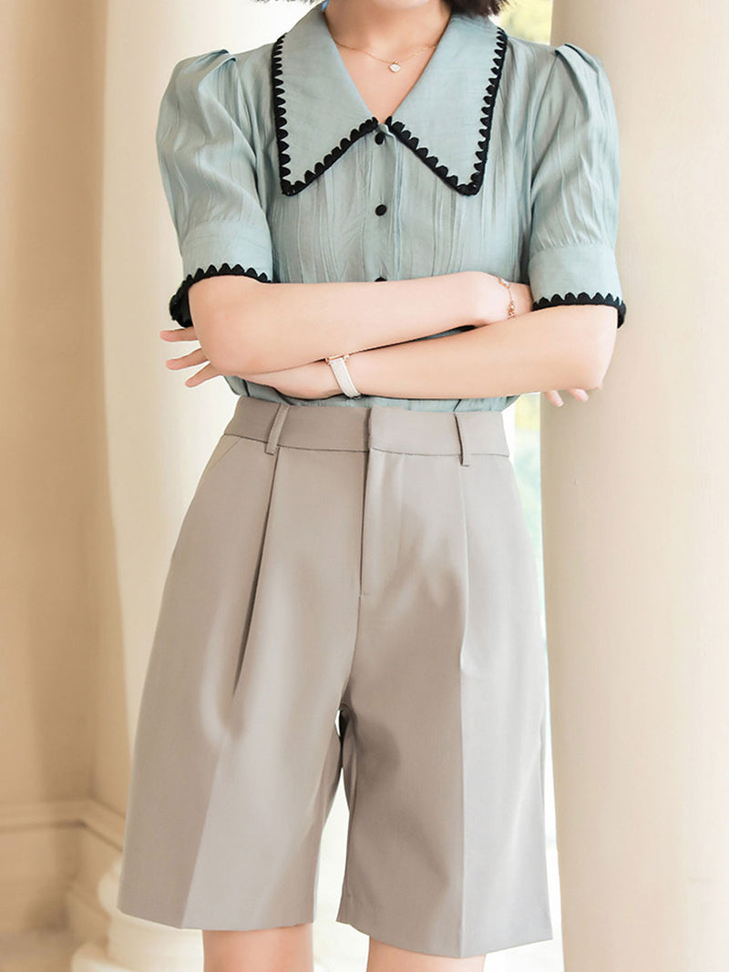 Effortlessly Elegant Garment with a Timeless Design