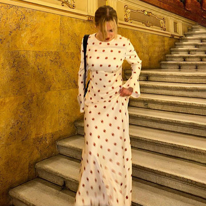 Classic Vintage & Enduringly Stylish Dress