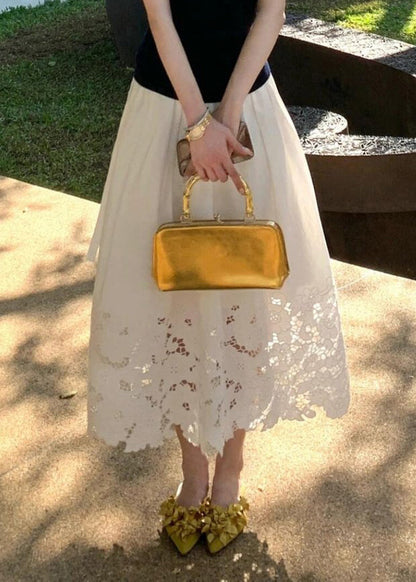Sophisticated Garment with a Clean Classic Look