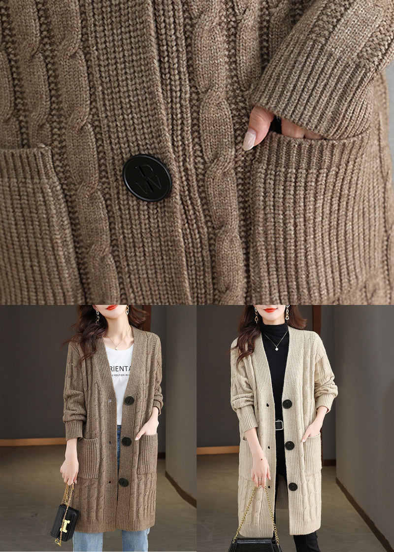 Well Tailored Cardigan with a Graceful Silhouette
