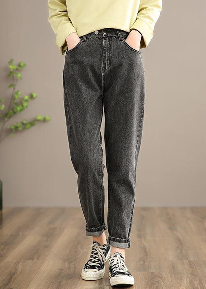 Well Tailored Trousers with a Graceful Silhouette