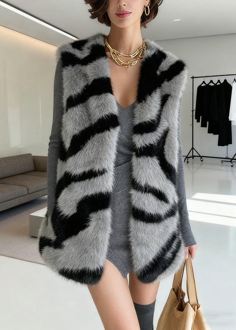 Sophisticated Coat with a Clean Classic Look