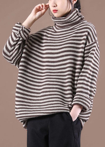 Gracefully Styled Top for Any Occasion