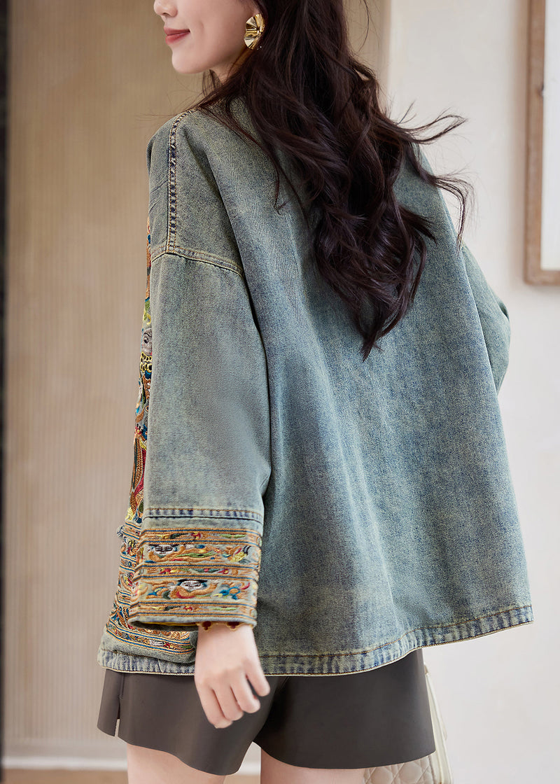 Sophisticated Coat with a Clean Classic Look