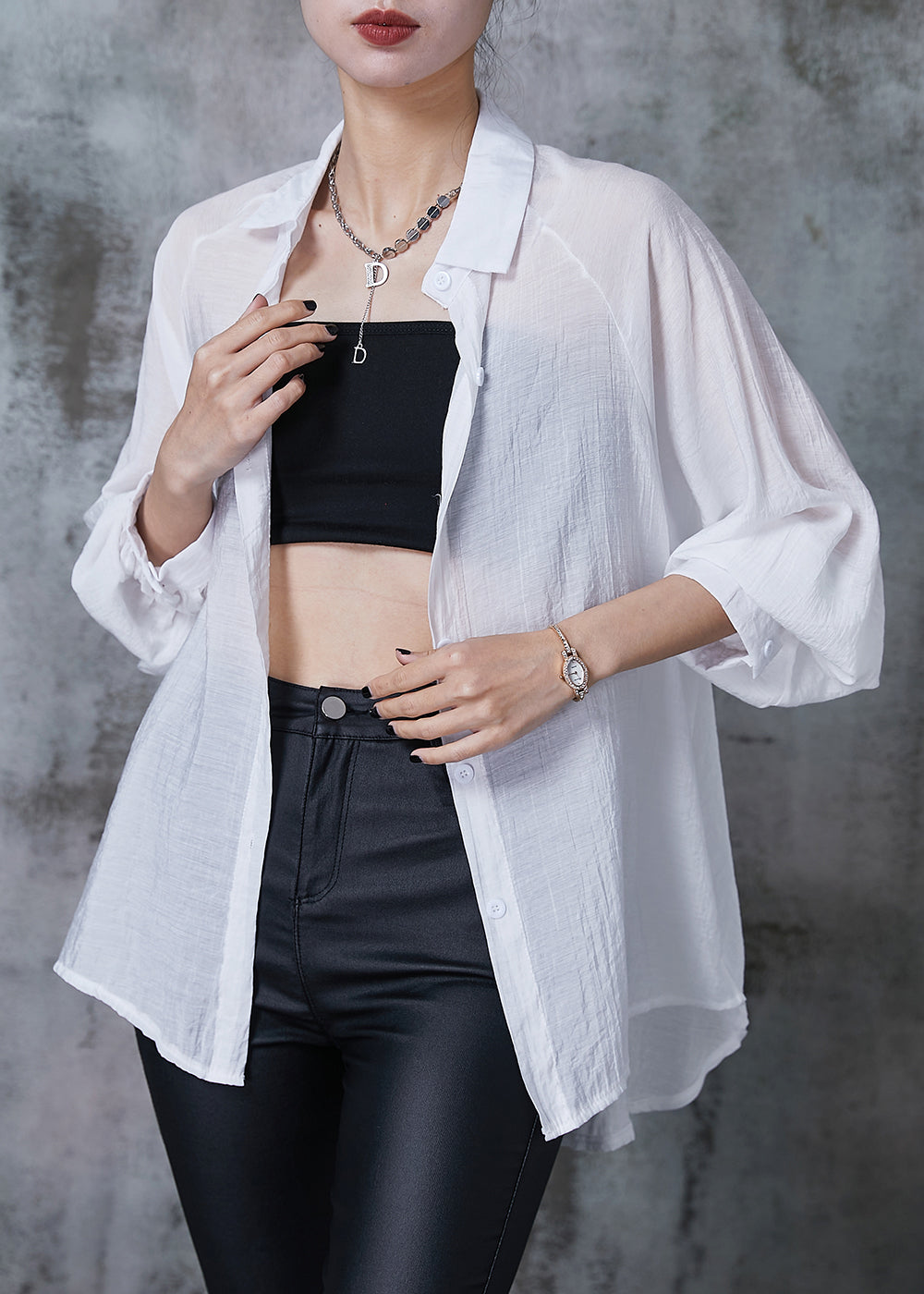 Effortlessly Elegant Shirt with a Timeless Design