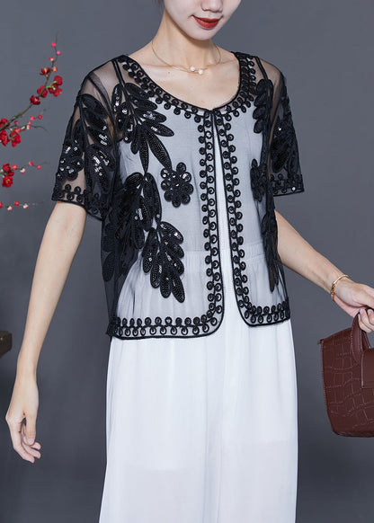 Well Tailored Cardigan with a Graceful Silhouette
