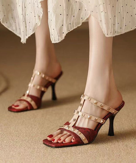 Graceful Orthopedic Sandals for Modern Look