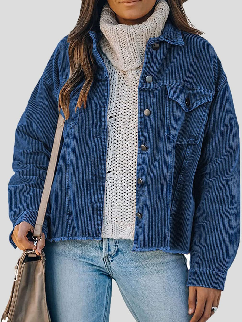 Effortlessly Elegant Jacket with a Timeless Design