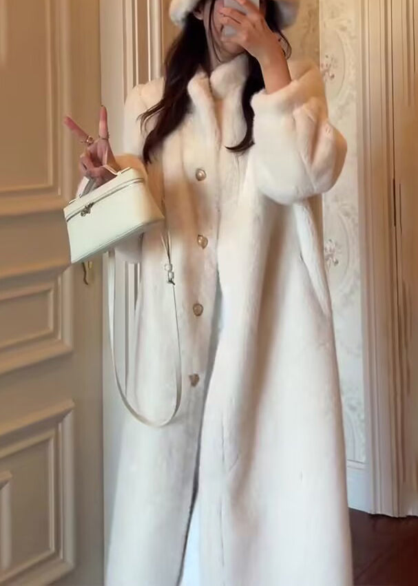 Classic Vintage Coat with a Flattering Fit