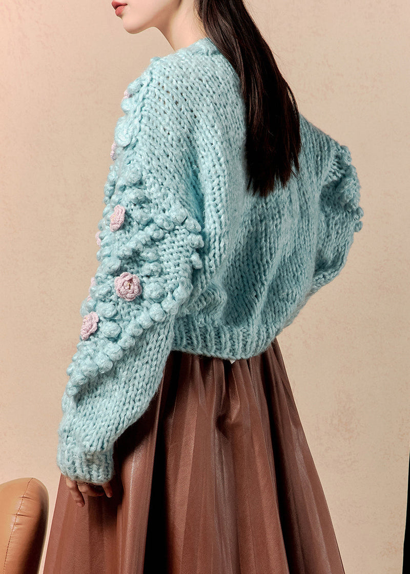 Well Tailored Cardigan with a Graceful Silhouette