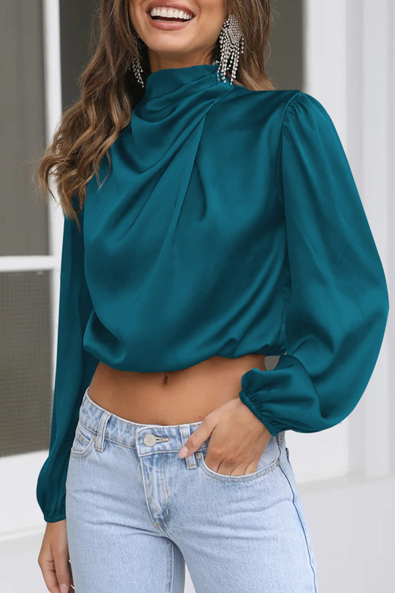 Effortlessly Elegant Top with a Timeless Design