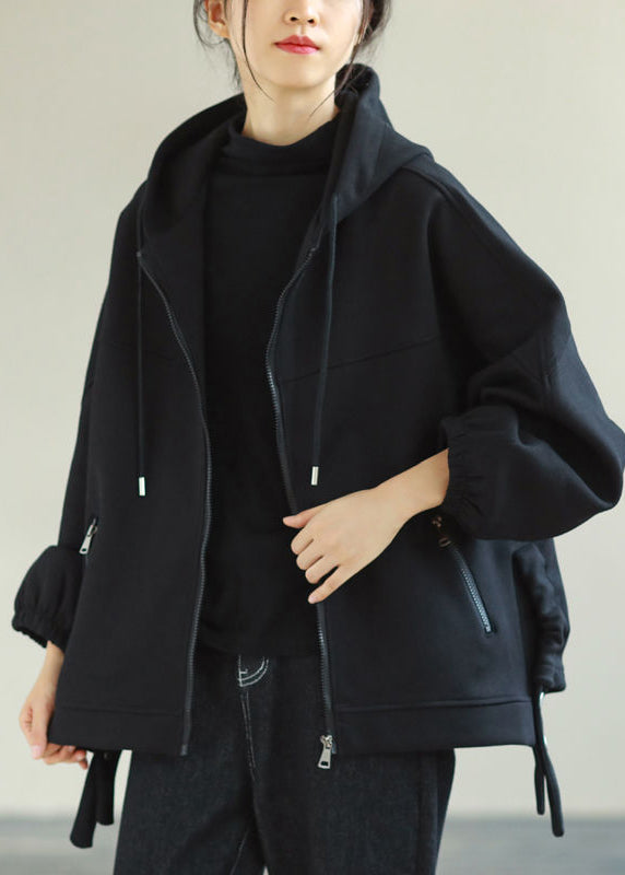 Well Tailored Coat with a Graceful Silhouette