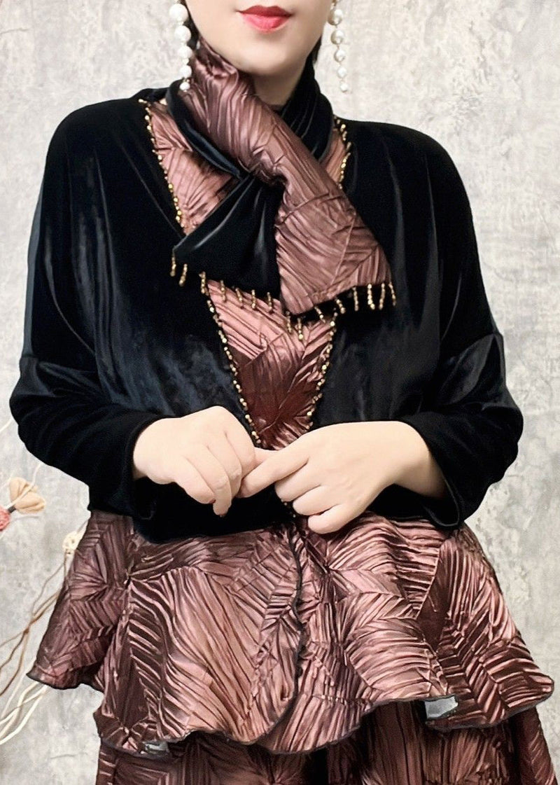 Effortlessly Elegant Top with a Timeless Design