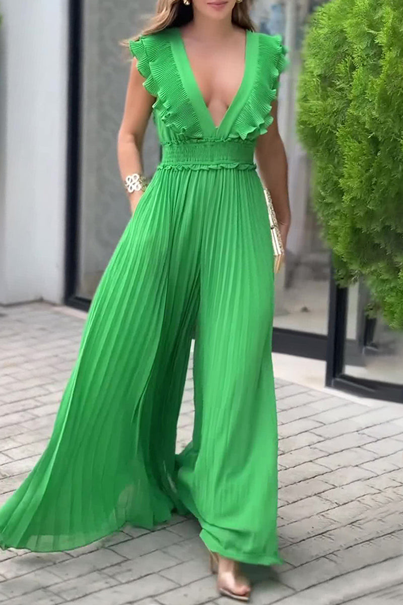 Well Tailored Garment with a Graceful Silhouette
