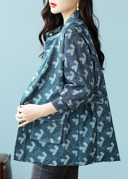 Classic Vintage Coat with a Flattering Fit