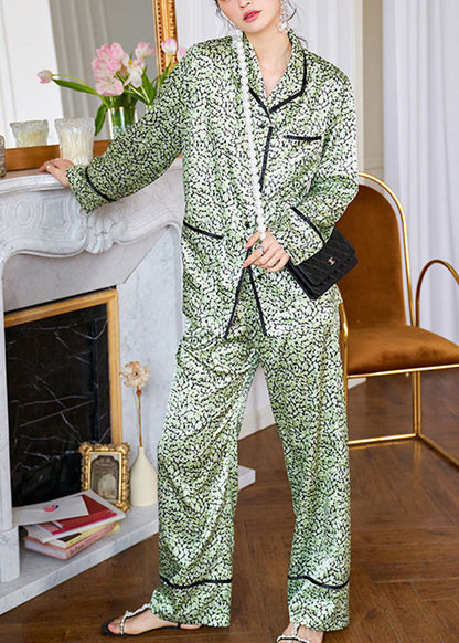 Casually Elegant Garment with a Refined Edge