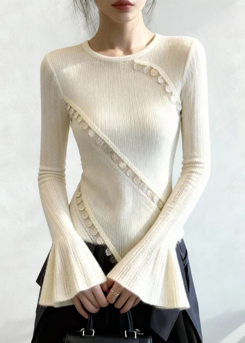 Effortlessly Elegant Top with a Timeless Design
