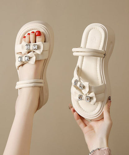 Graceful Orthopedic Sandals for Modern Look