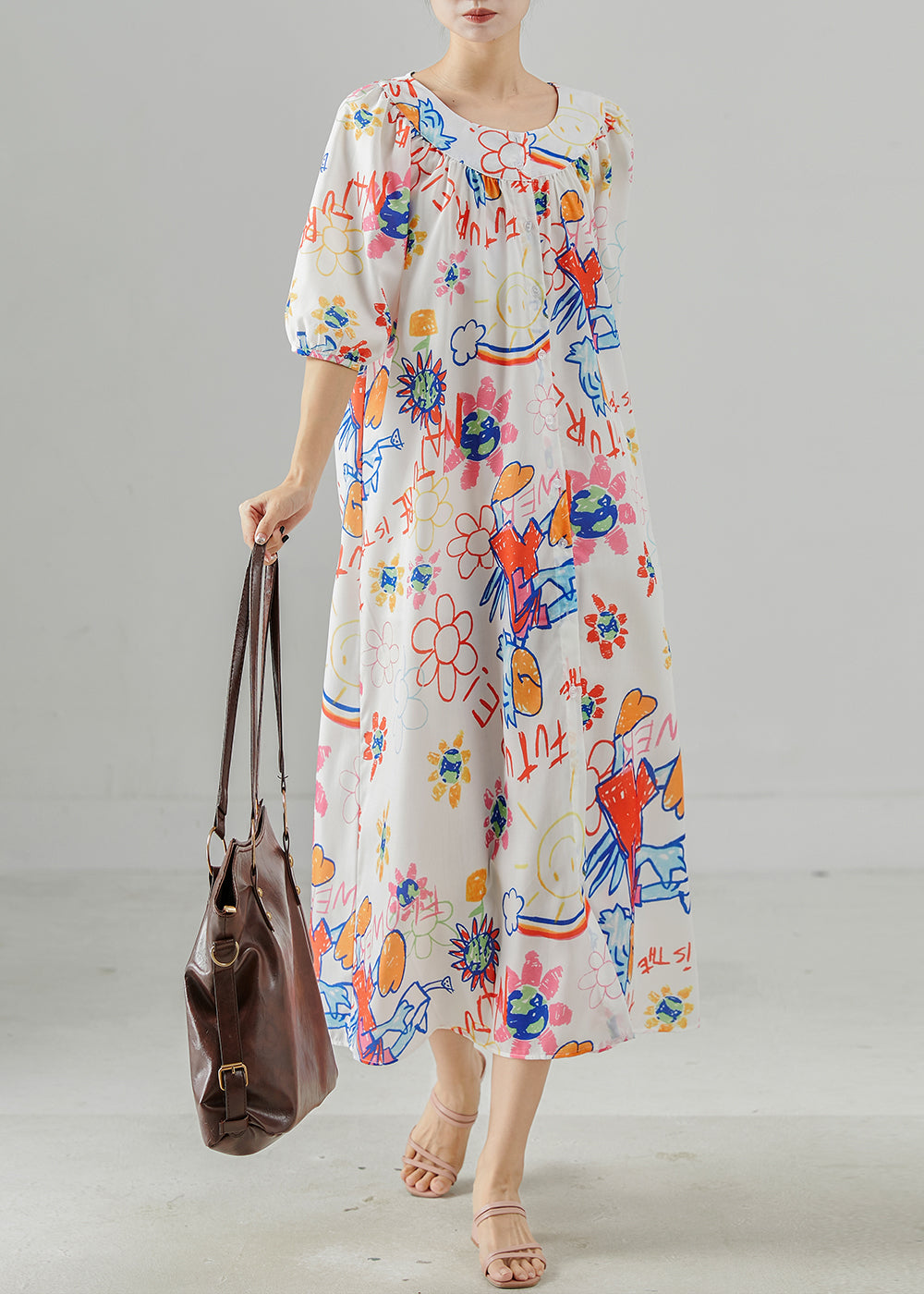 Effortlessly Elegant Dress with a Timeless Design
