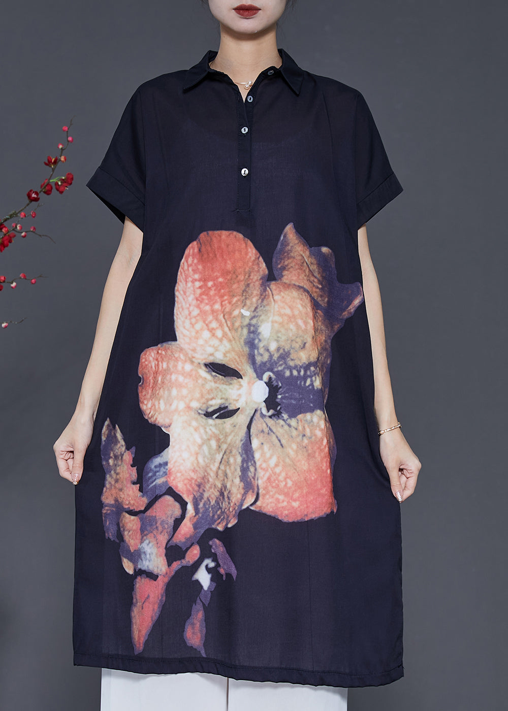 Classic Vintage Dress with a Flattering Fit