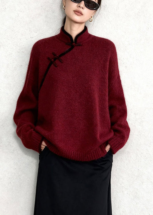 Effortlessly Elegant Top with a Timeless Design