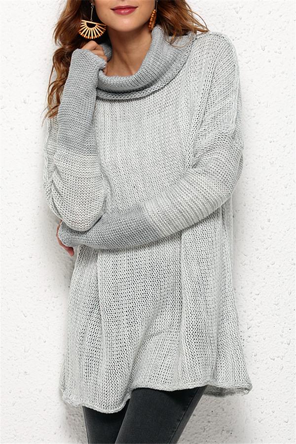 Effortlessly Elegant Sweater with a Timeless Design