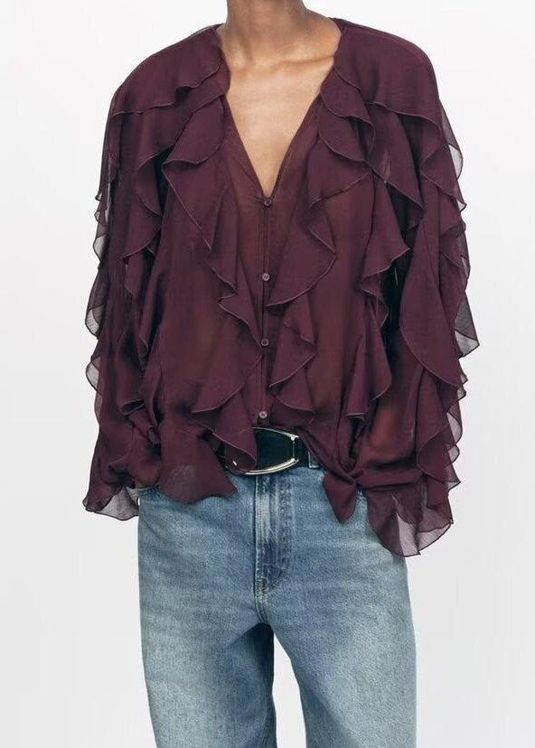 Well Tailored Shirt with a Graceful Silhouette