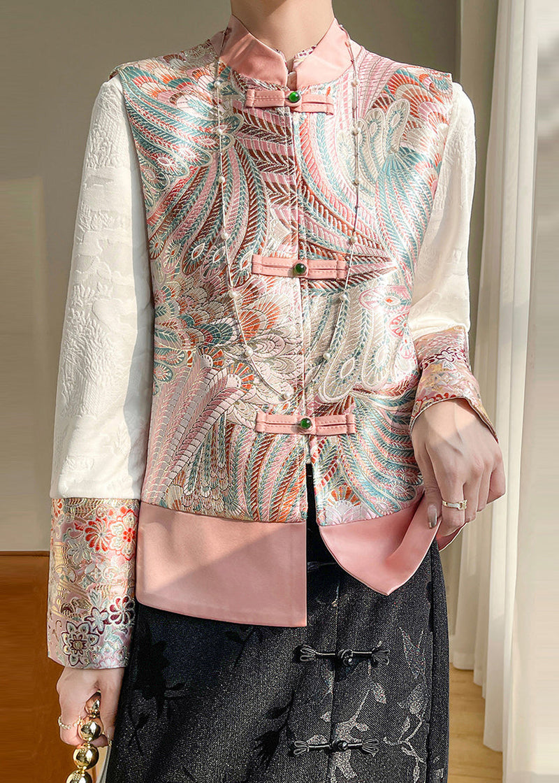 Sophisticated Garment with a Clean Classic Look