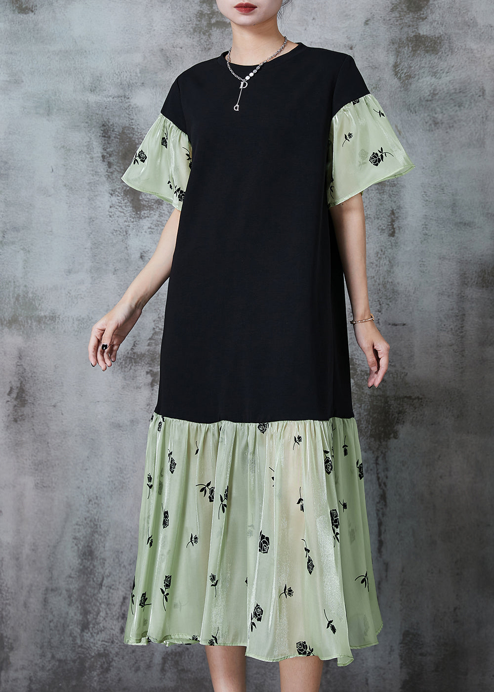 Classic Vintage & Enduringly Stylish Dress