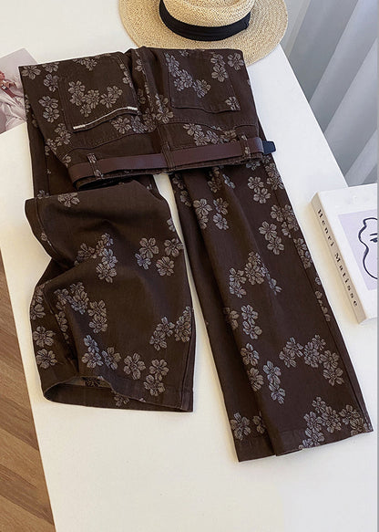 Well Tailored Pants with a Graceful Silhouette