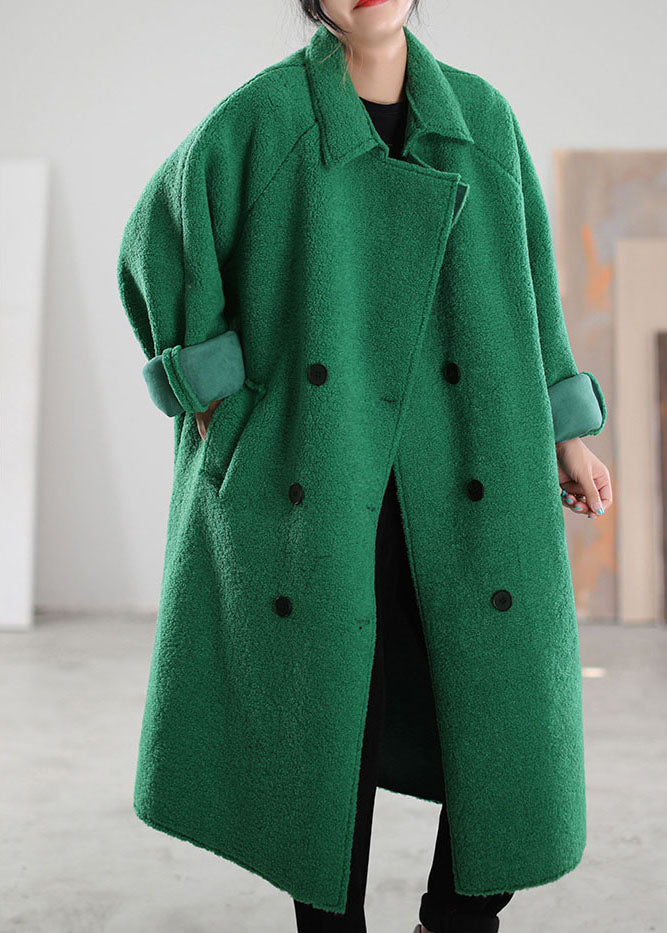 Elegantly Styled Coat for Everyday Wear
