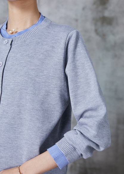 Well Tailored Cardigan with a Graceful Silhouette