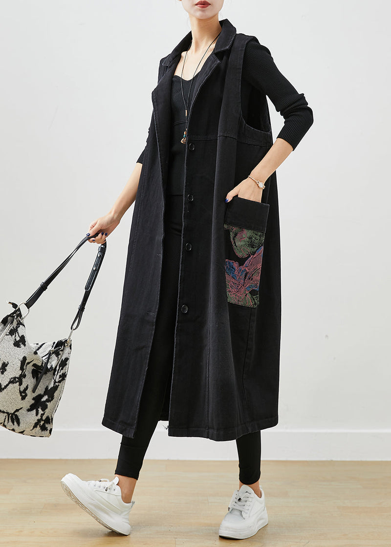 Effortlessly Elegant Garment with a Timeless Design