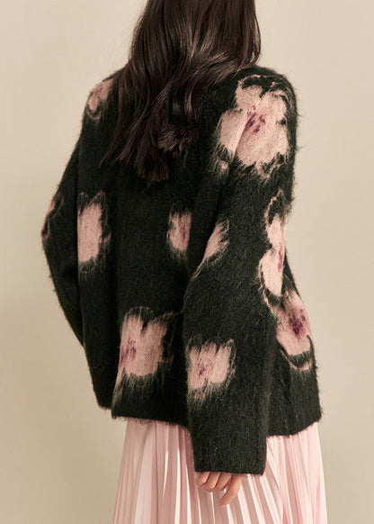 Classic Vintage Cardigan with a Flattering Fit