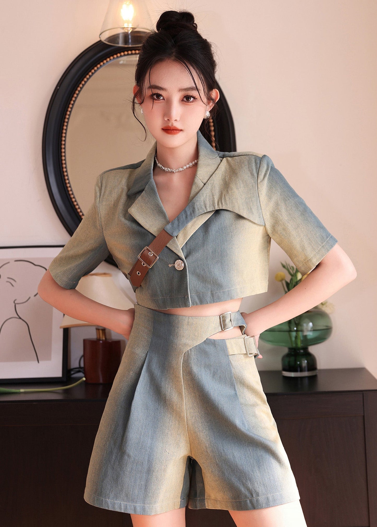 Beautifully Finished Top in a Timeless Design