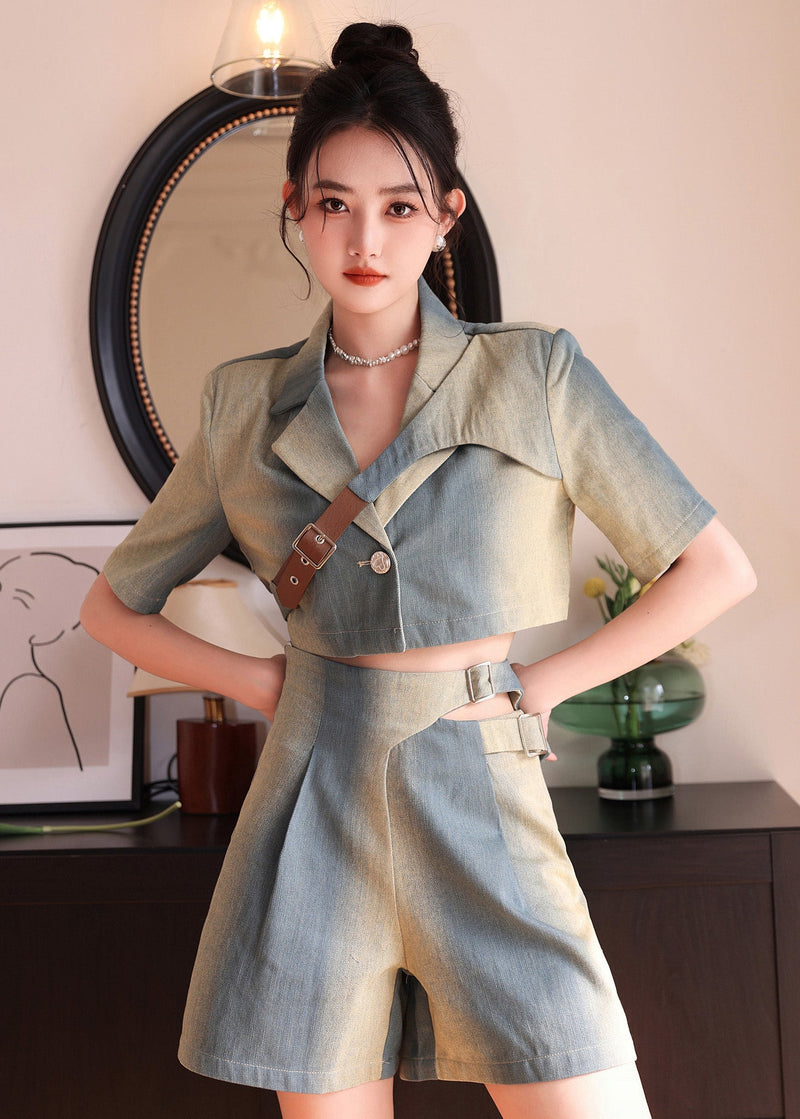 Beautifully Finished Top in a Timeless Design